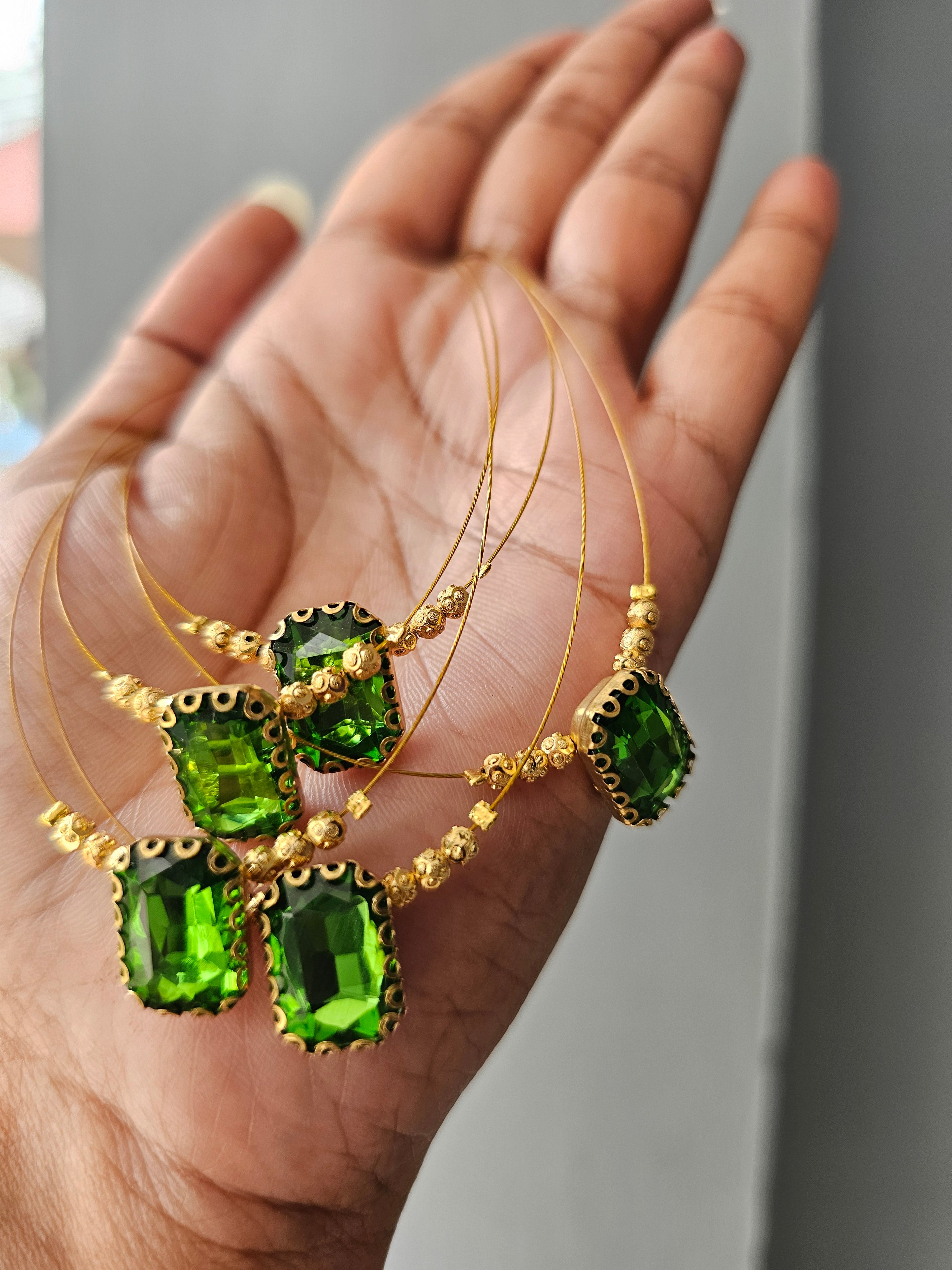 Emerald green crystal pendant chain