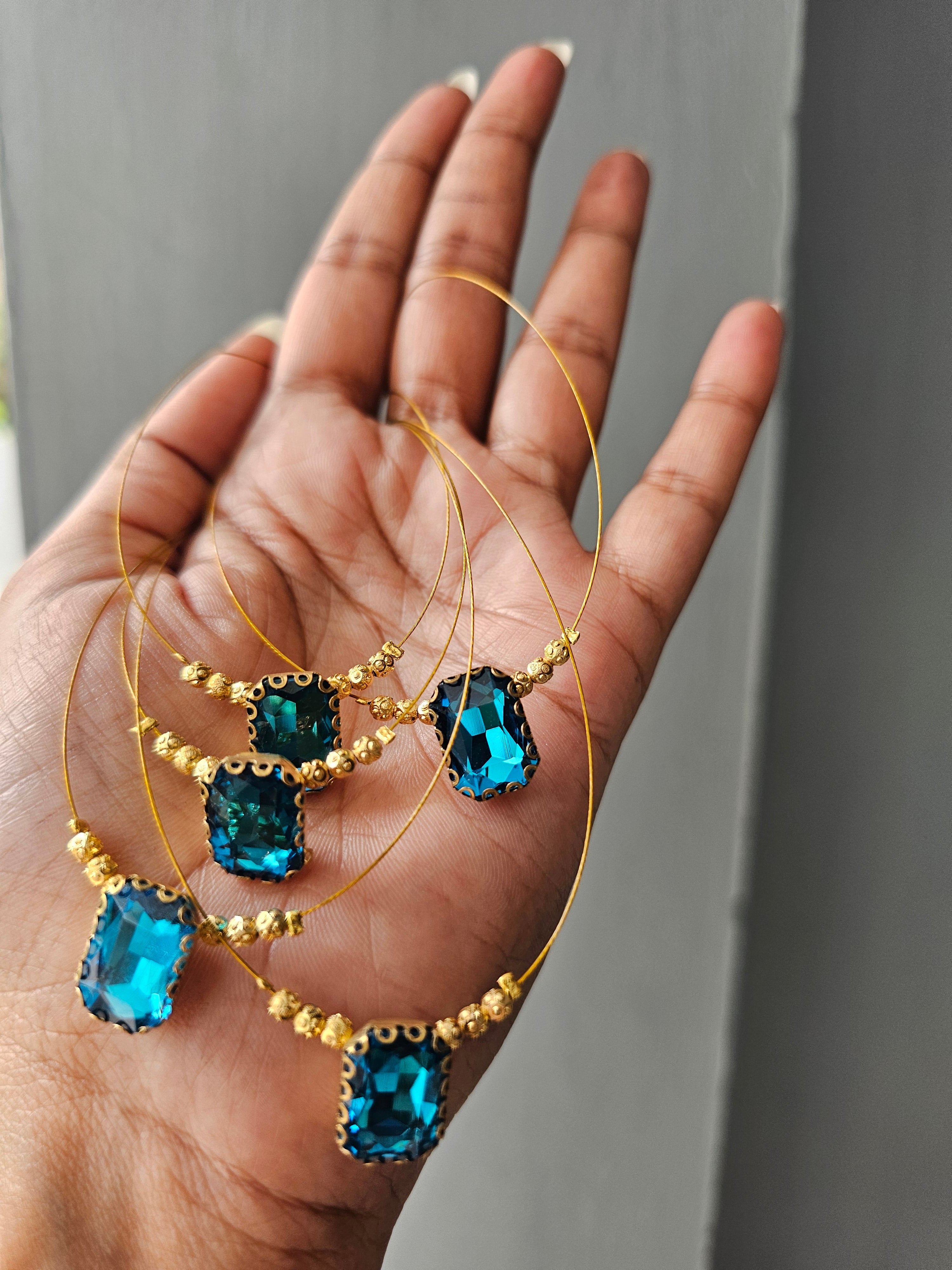 Emerald blue crystal pendant chain
