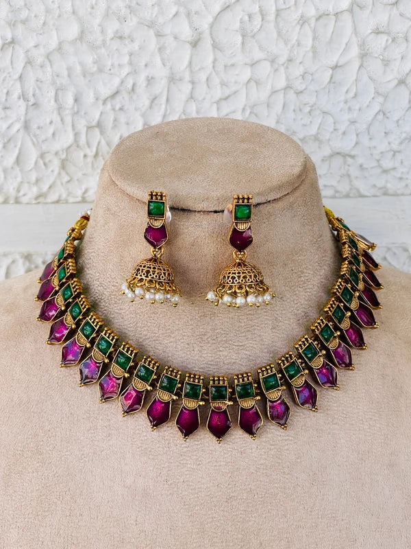 Violet palakka necklace