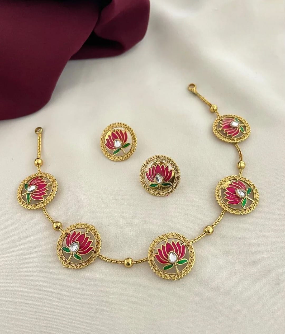 Lotus necklace
