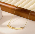 Wavy bar minimal chain necklace