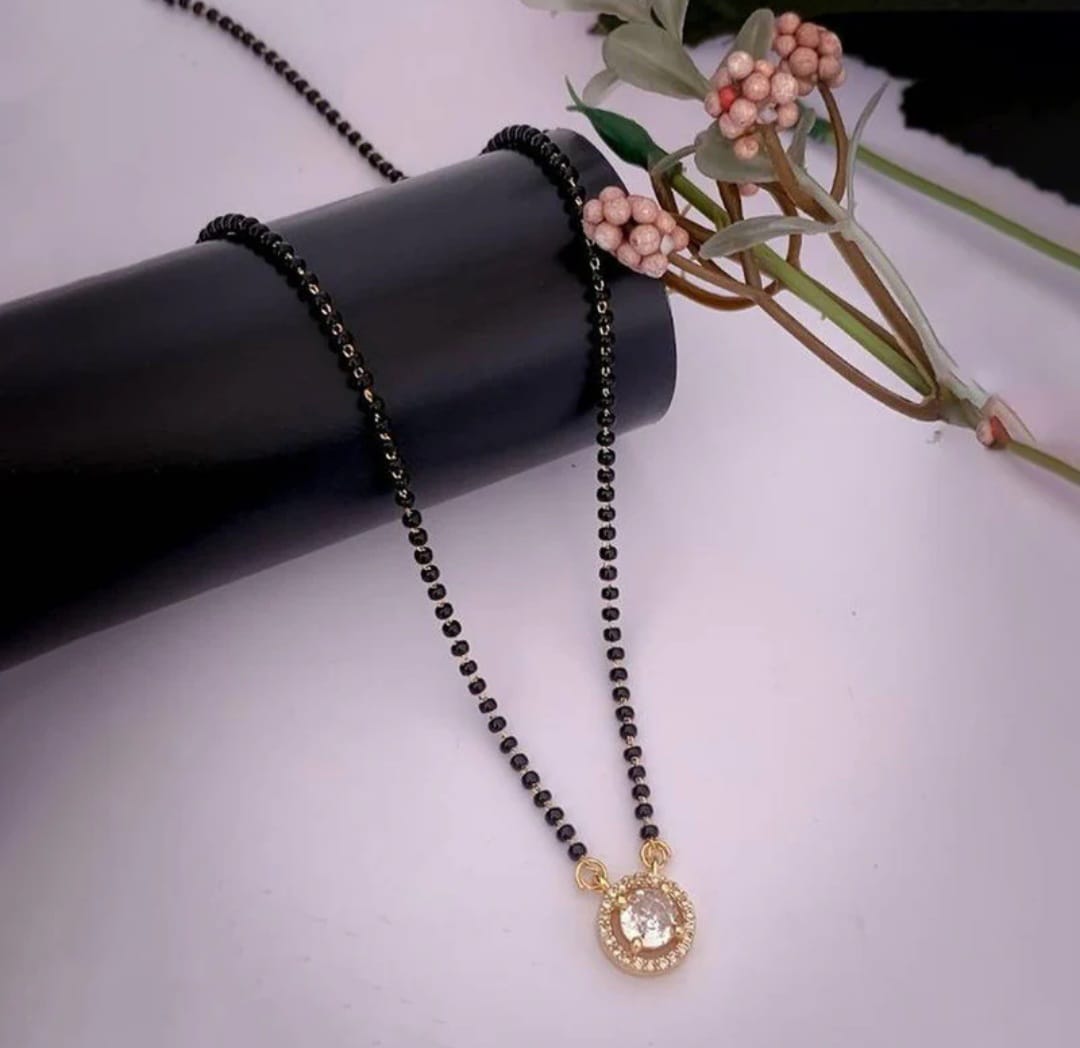 Short halo solitaire mangalsutra