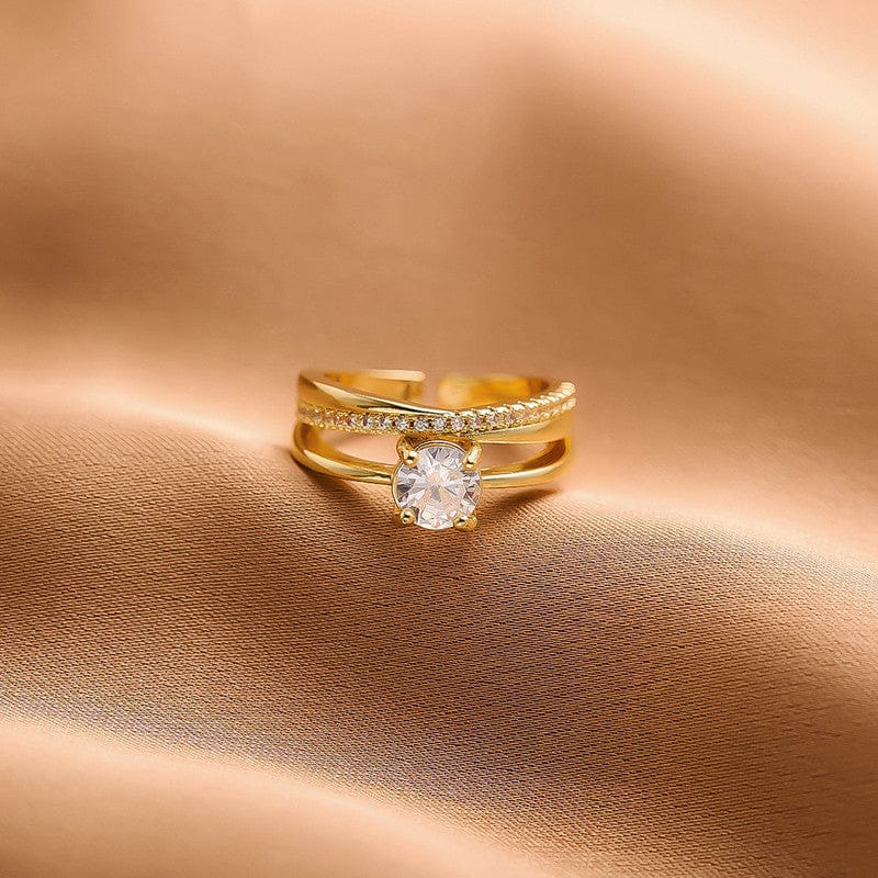 Gold solitaire ring set