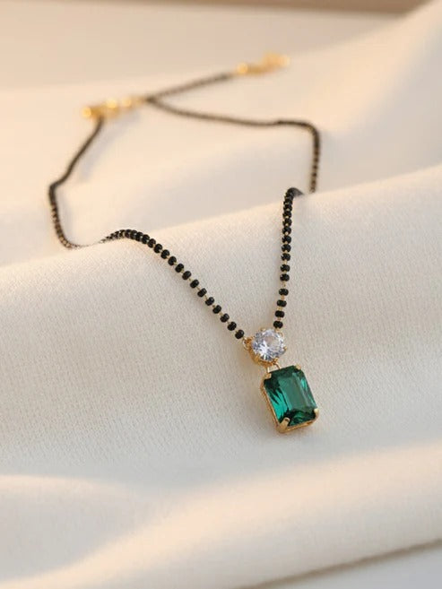 Emerald solitaire modern mangalsutra
