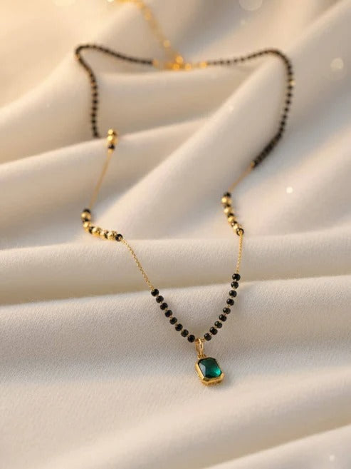V shape teal stone pendant necklace