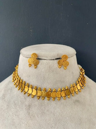 GOLD COIN BEAD KASHI DROP CHOKER