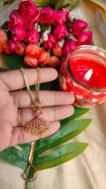 Urvashi chain and pink pathakkam locket