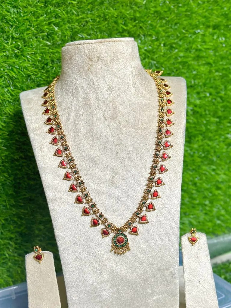 Red palaka haram