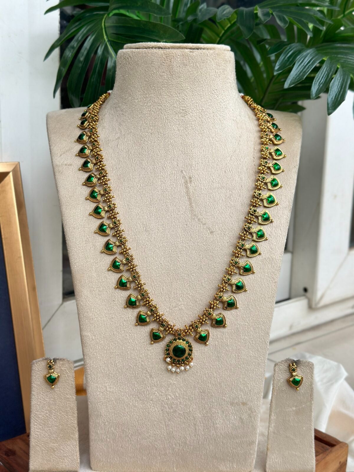 Kerala Palakka Long Chain / Maala with Studs